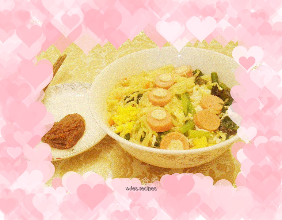 Super Invincible Instant Noodle Hot Pot