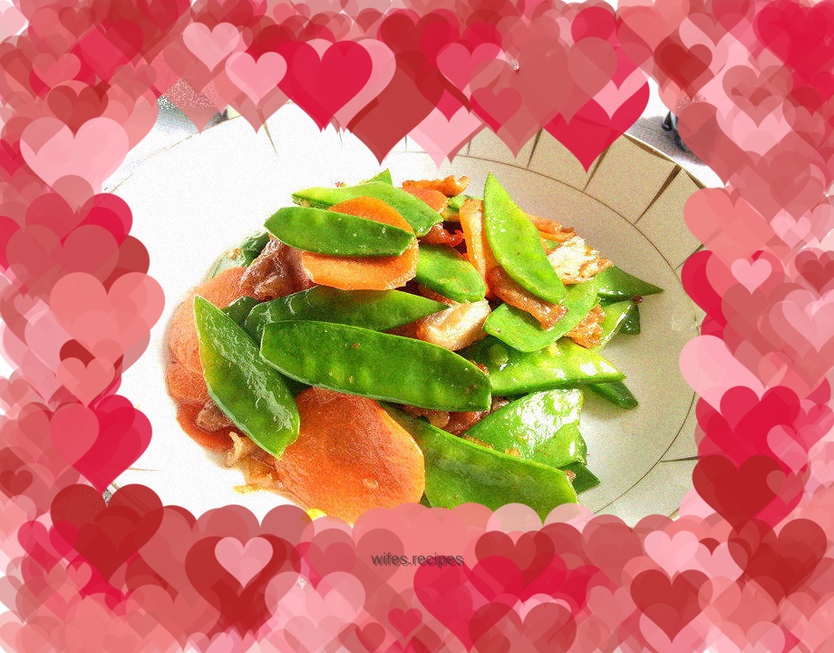 Stir-fried pork belly with snow peas and carrots