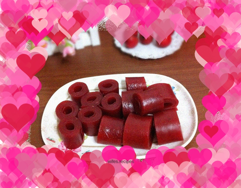 Homemade hawthorn rolls