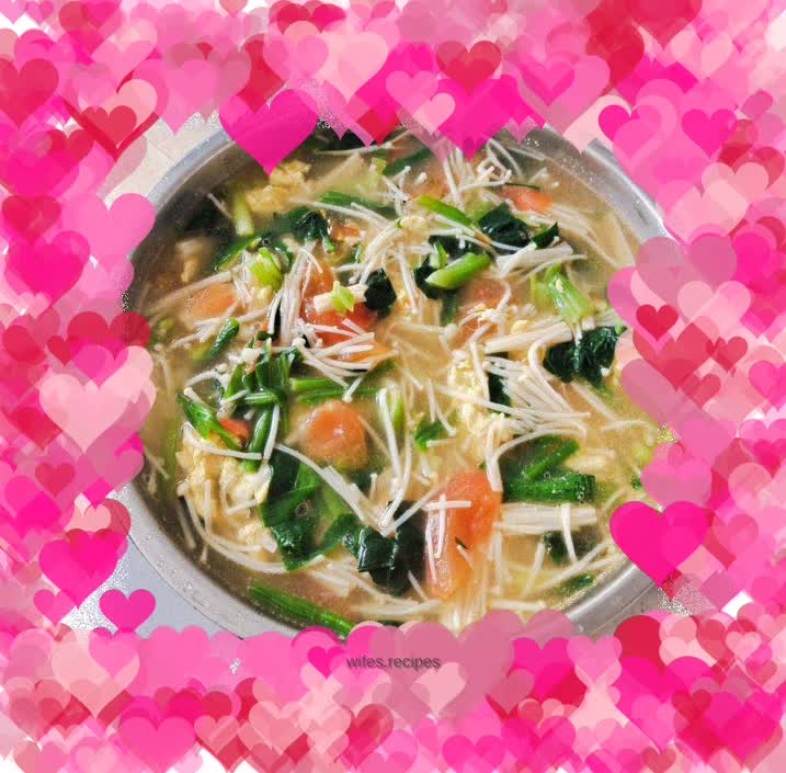 Spinach and fresh vegetable soup