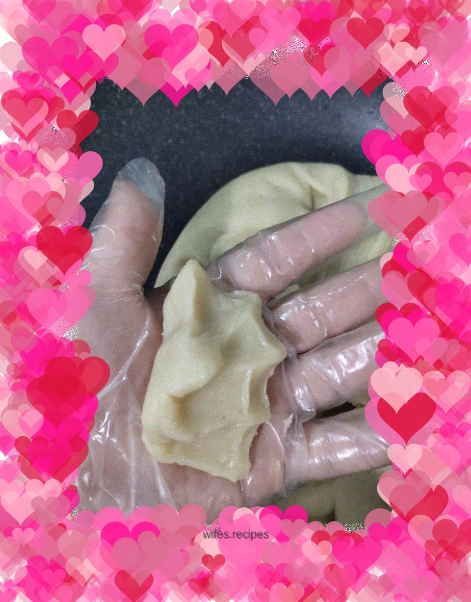 Moon cake ~ lotus paste filling