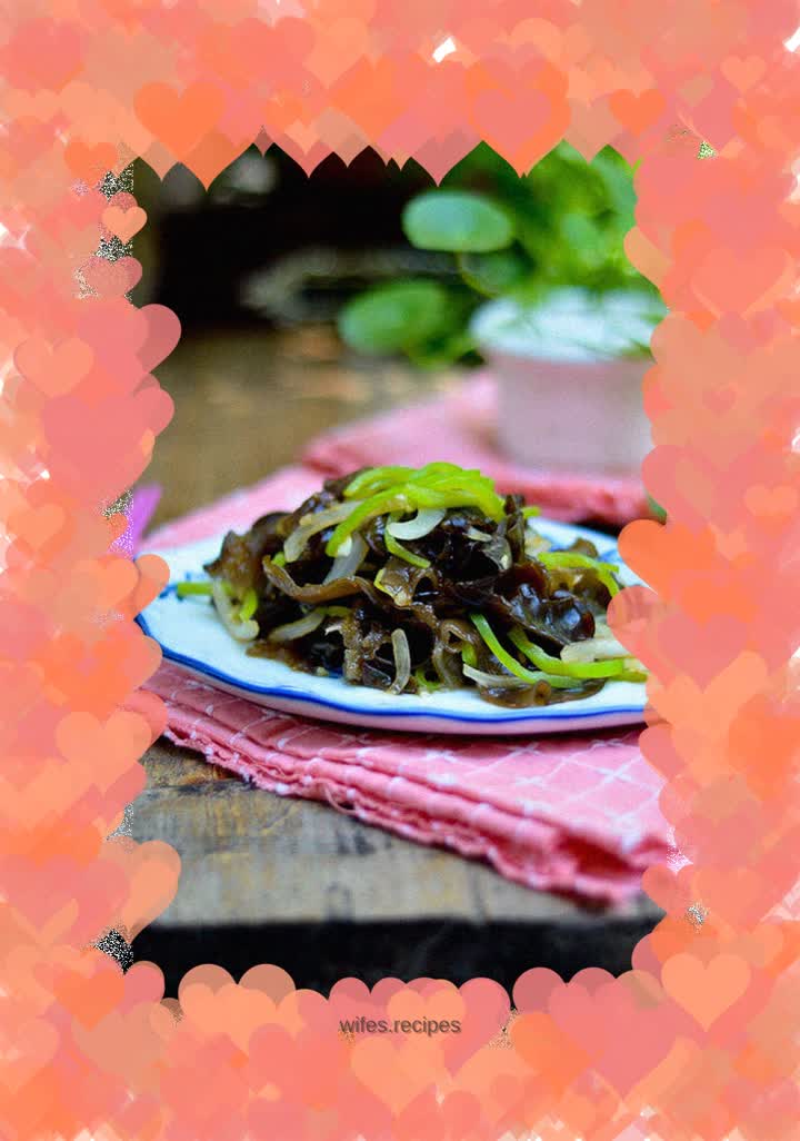 Onion mixed with fungus