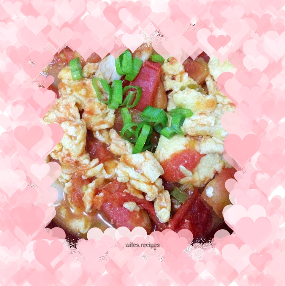 Scrambled eggs with tomatoes