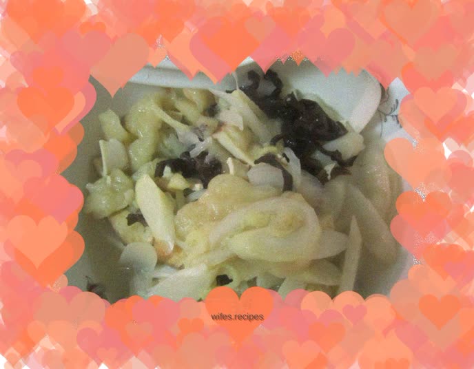 Fresh Vegetable and Wheat Pimple Soup