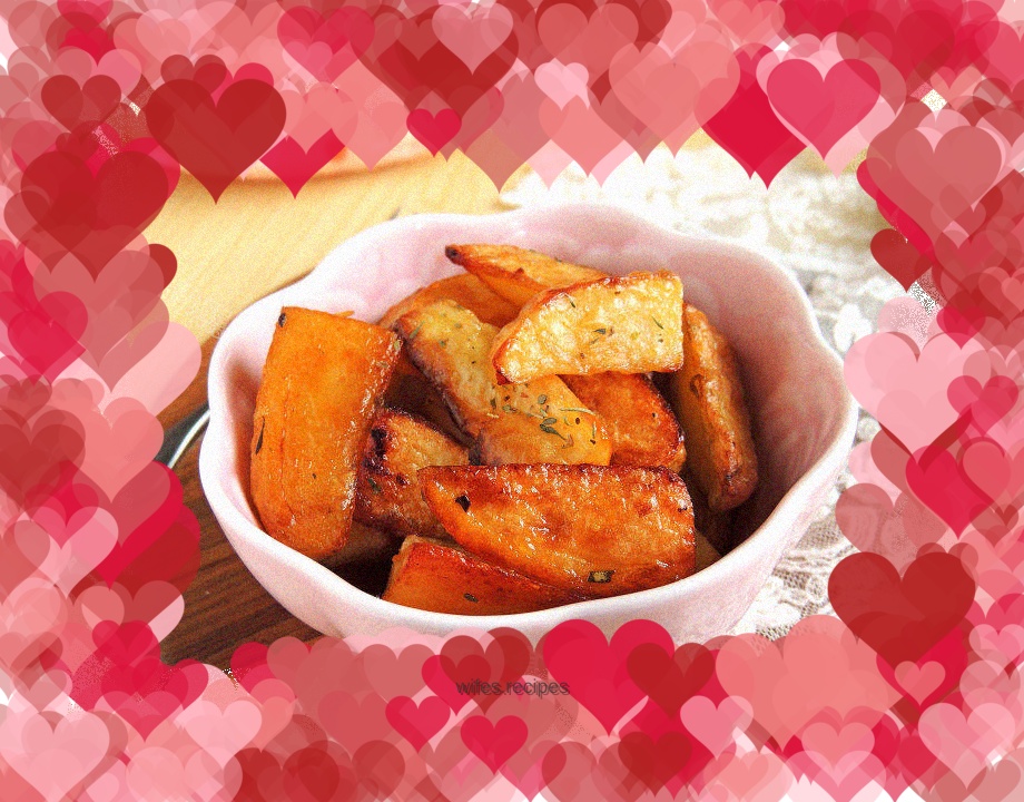 Oven food - baked potato wedges