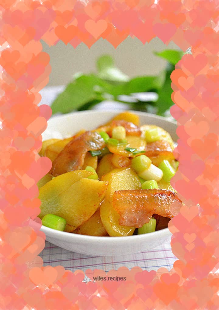 Stir-fried baby potatoes with bacon
