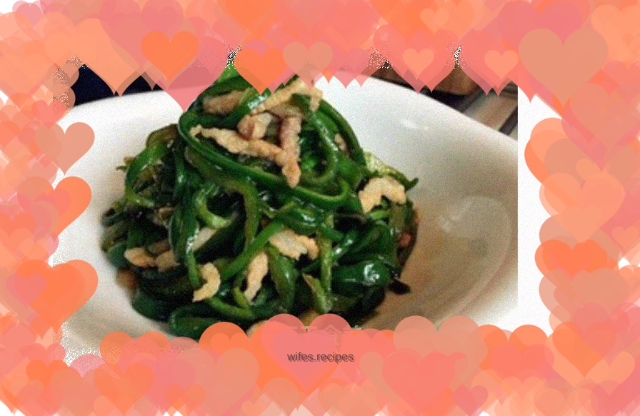 Stir-fried shredded pork with green pepper