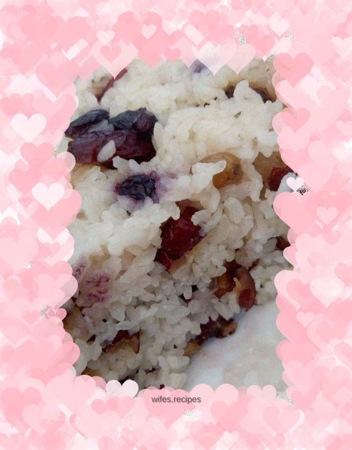 Rice cake with dried red dates and fruits