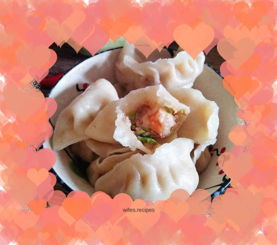 Zucchini, shrimp and meat dumplings