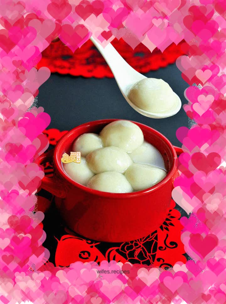 One of the four ways to eat classic glutinous rice balls - black sesame glutinous rice balls