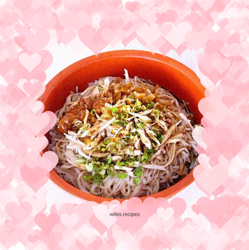 Sesame Sauce Shredded Chicken Cold Noodles