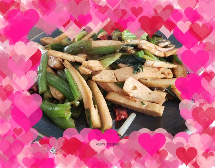 Stir-fried dried tofu with spinach stalks