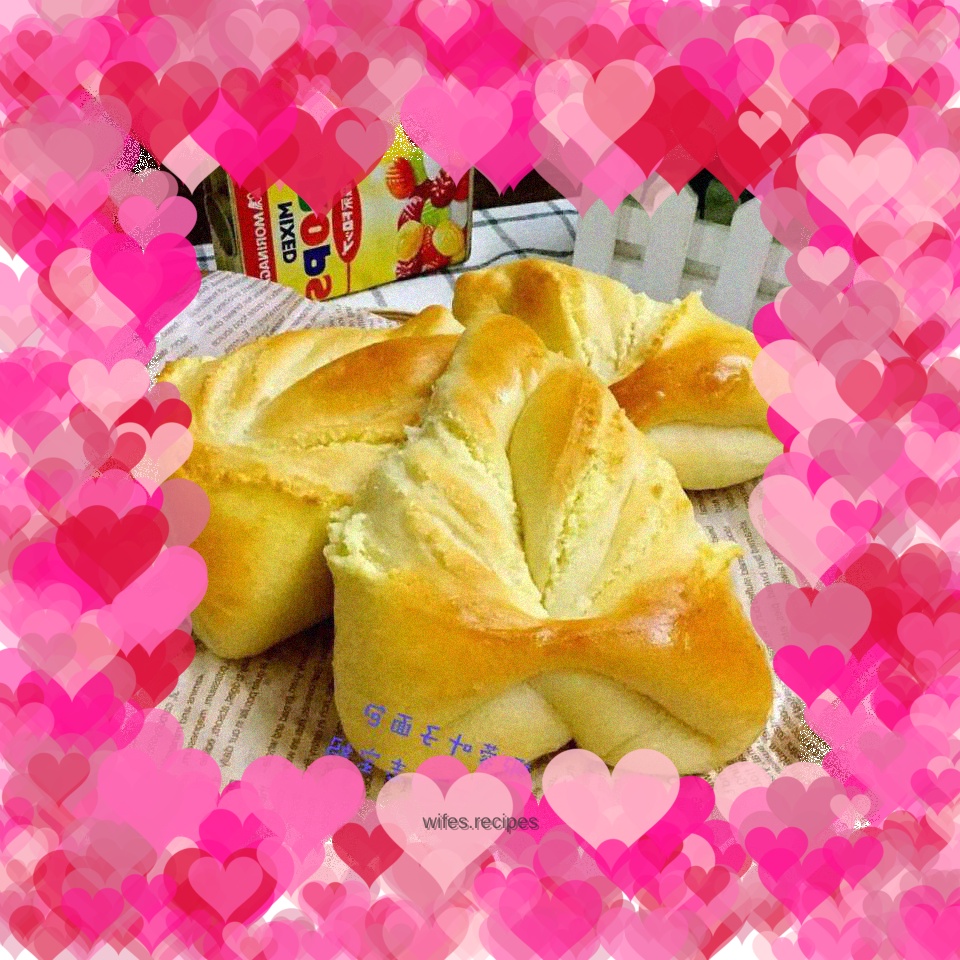 Unique leaf coconut bread