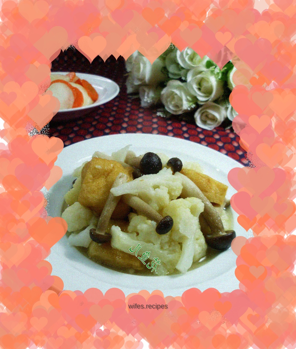 Crab flavored mushroom oil tofu and cauliflower