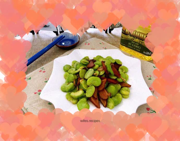 Stir-fried broad beans with bacon