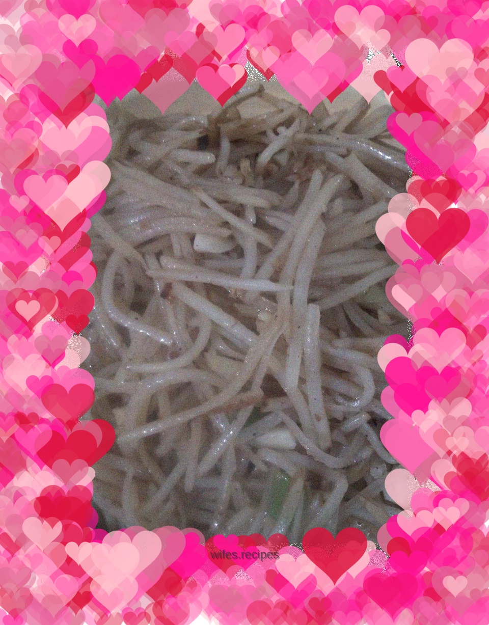 Vegetarian fried shredded potatoes