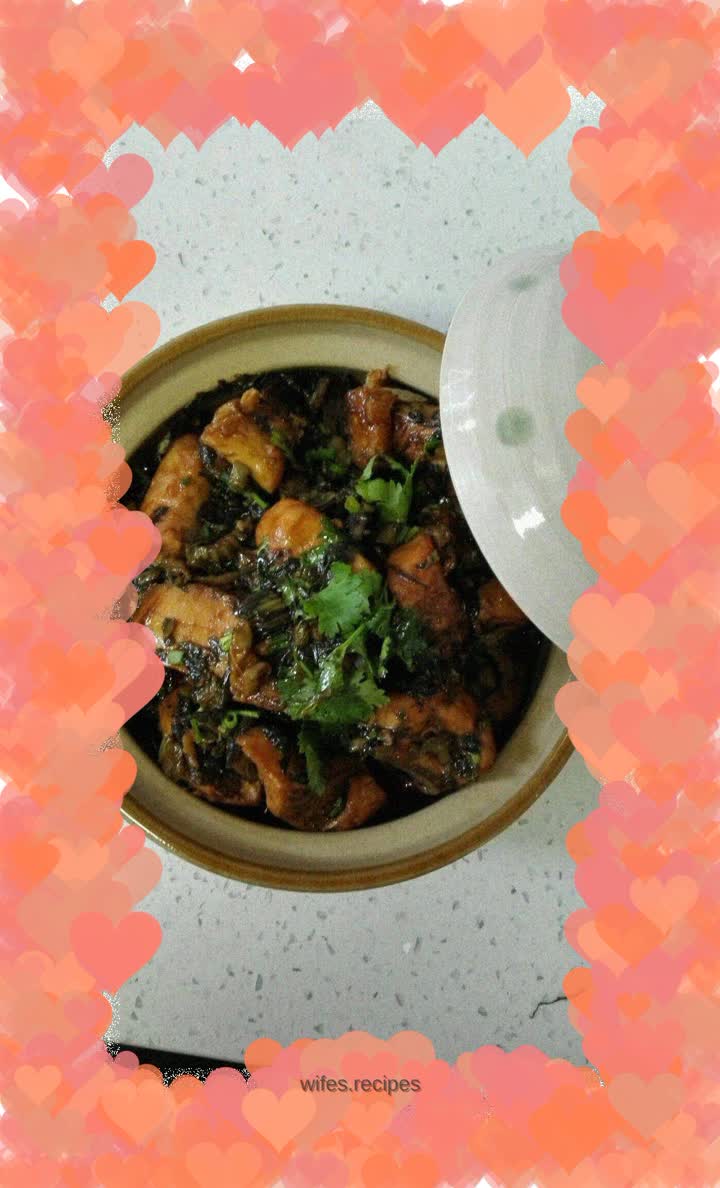 Braised silver carp with pickled vegetables