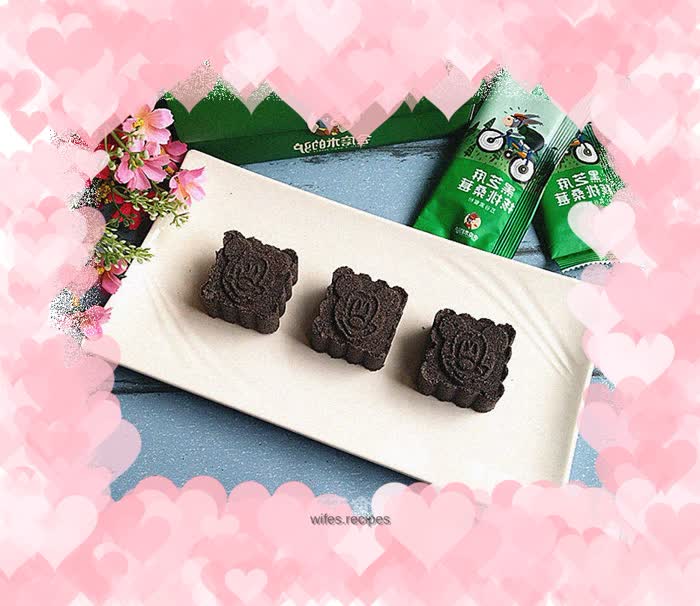 Black sesame, walnut and mulberry filling