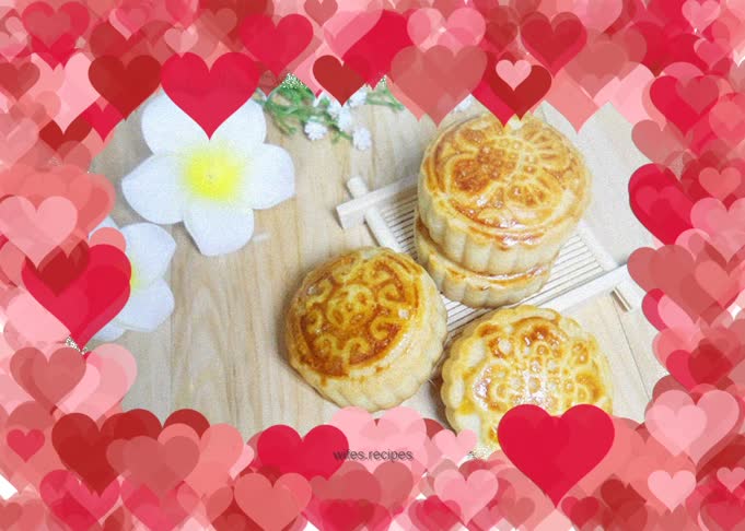 Mid-Autumn Festival Cantonese-style mooncakes