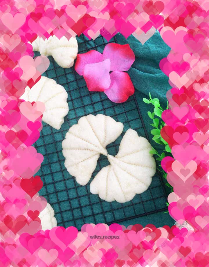 Lotus leaf cake