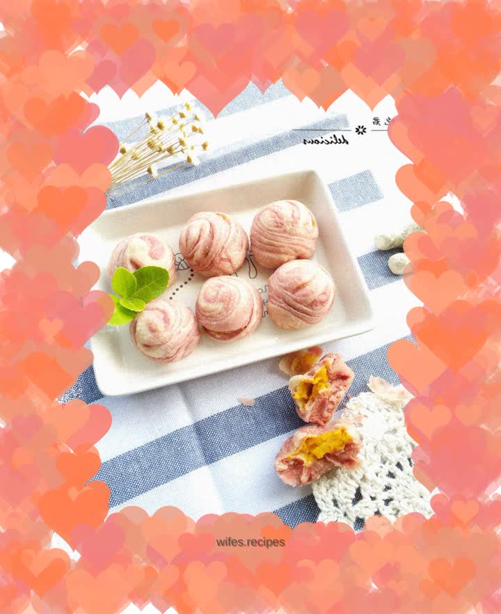 Pumpkin red yeast cake