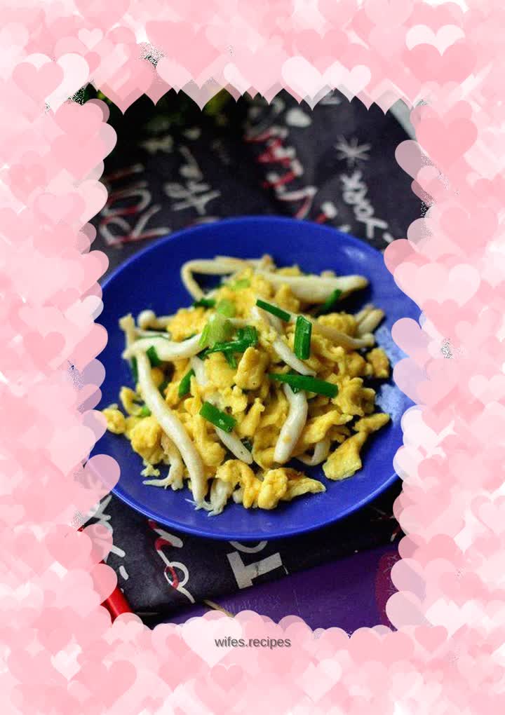 【Seafood Mushroom Scrambled Eggs】