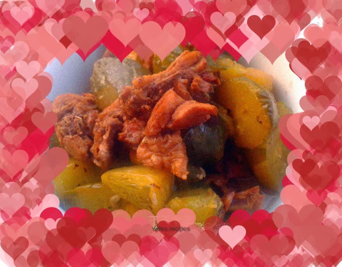 New way to eat---Chicken legs stewed with cucumber