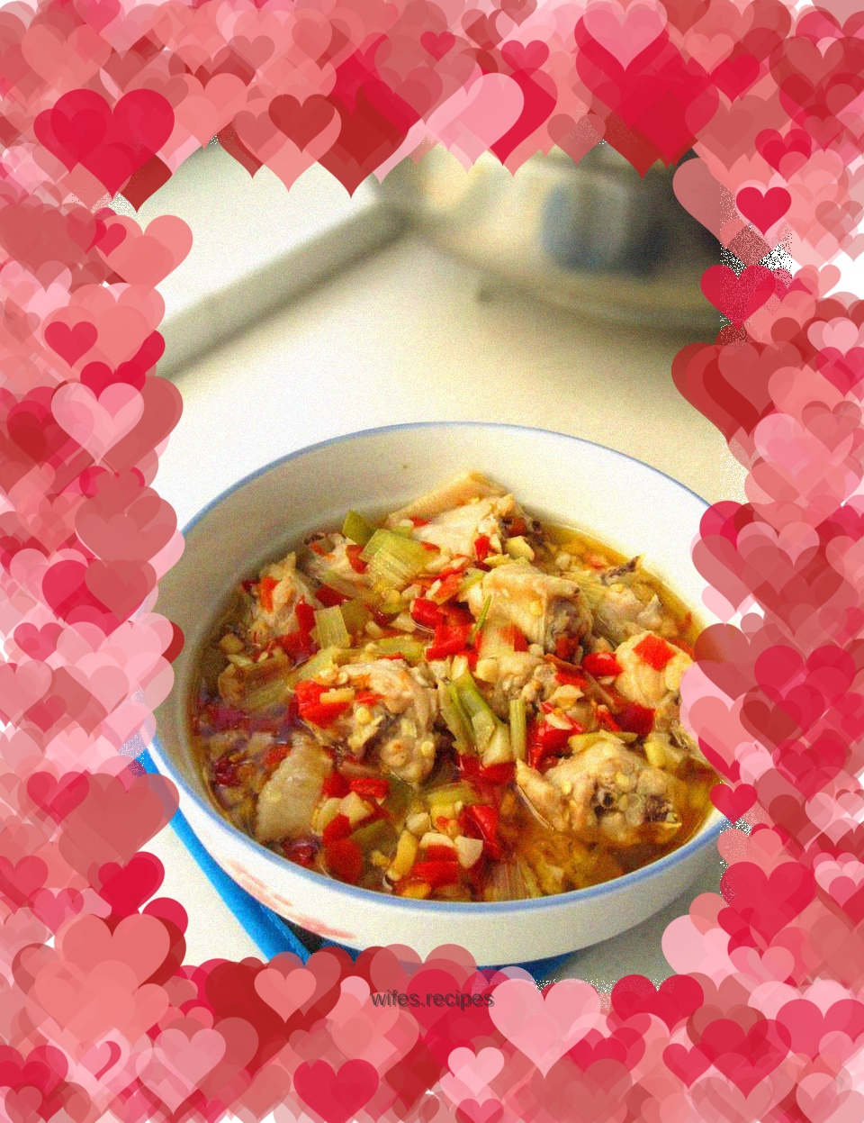 Steamed chicken wings with chopped pepper