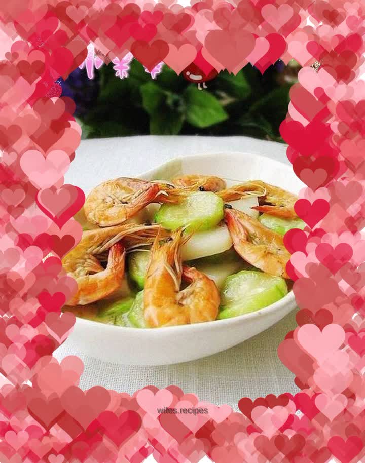 Luffa and shrimp boiled rice cake