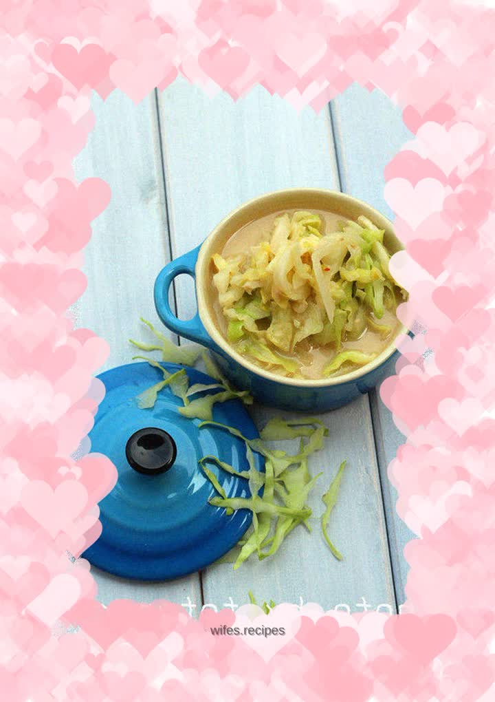 Cabbage soaked in bean curd sauce