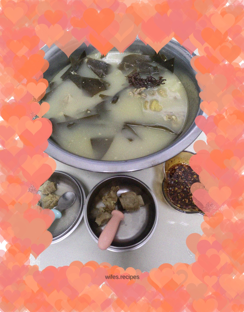Winter Melon and Seaweed Pork Ribs Soup