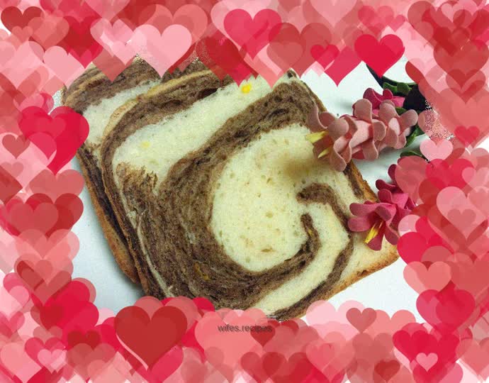 Milk cocoa two-color corn toast