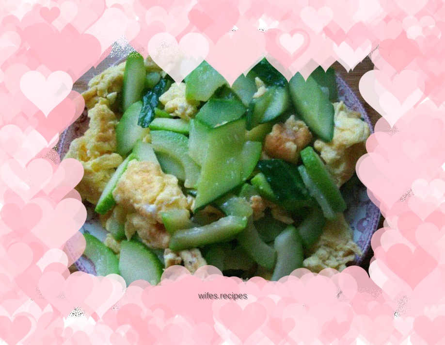 Scrambled eggs with double melon