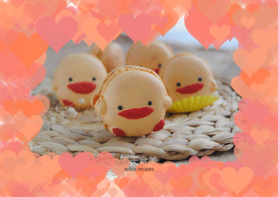 Little yellow duck macaron