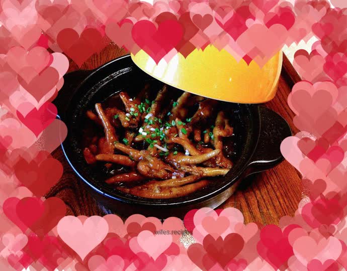 Braised chicken feet