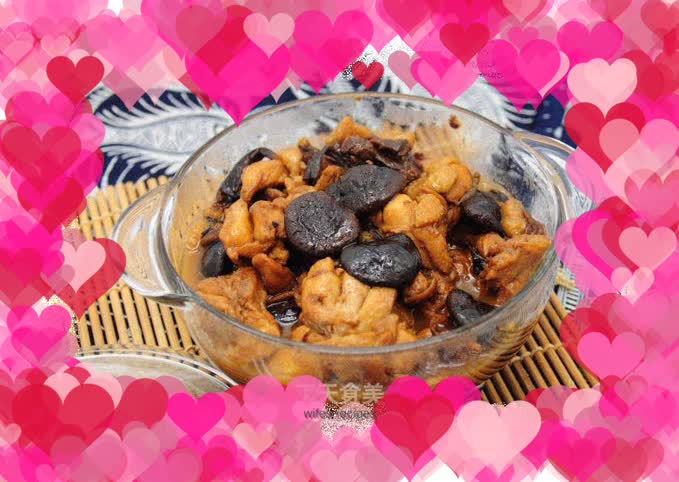 Chicken stewed with mushrooms