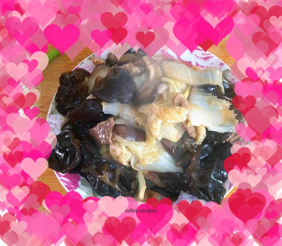 [Northeastern home cooking] Stir-fried cabbage with mushrooms and fungus