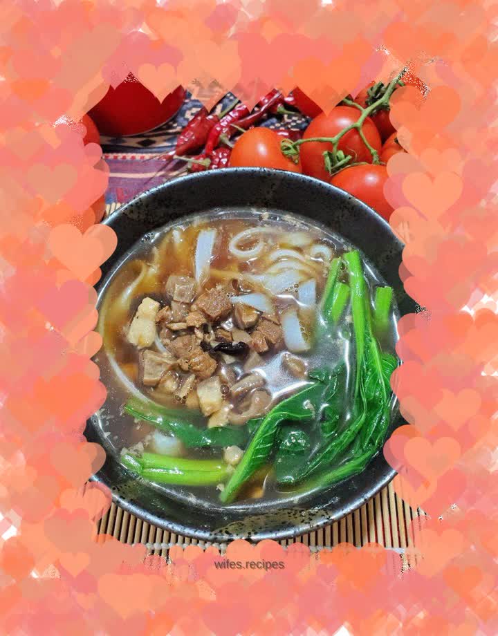 Braised pork rice noodles