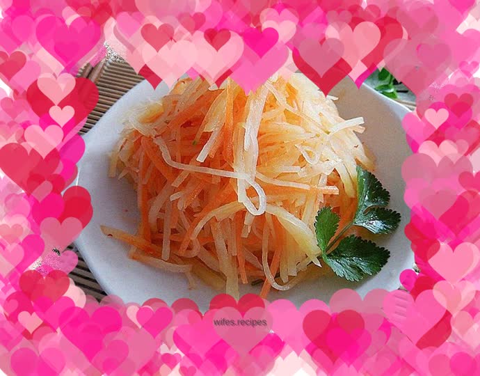 Mixed shredded carrots and potatoes