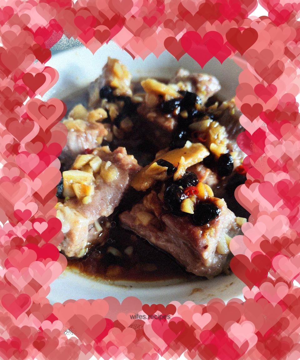 Steamed Pork Ribs with Garlic and Black Bean Sauce