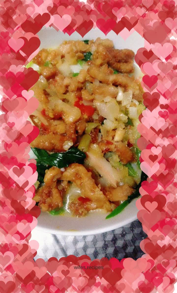 Sauerkraut and shredded pork noodles