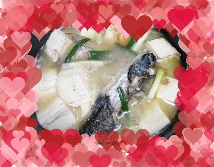 Rice Cooker Tofu and Fish Head Soup