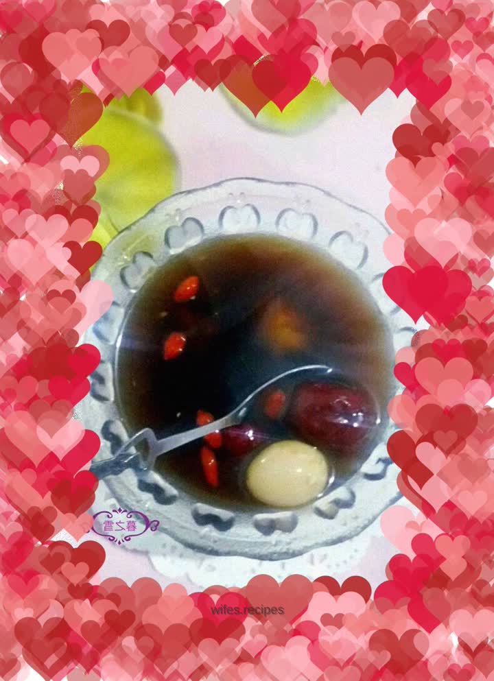 Brown sugar blood-boosting soup