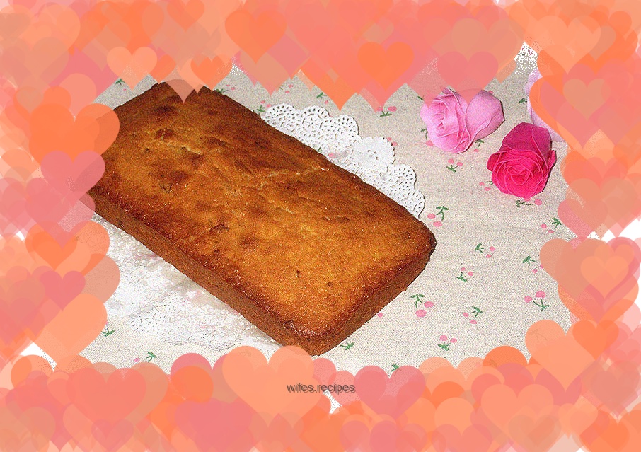 Light Cream Rose Sauce Pound Cake