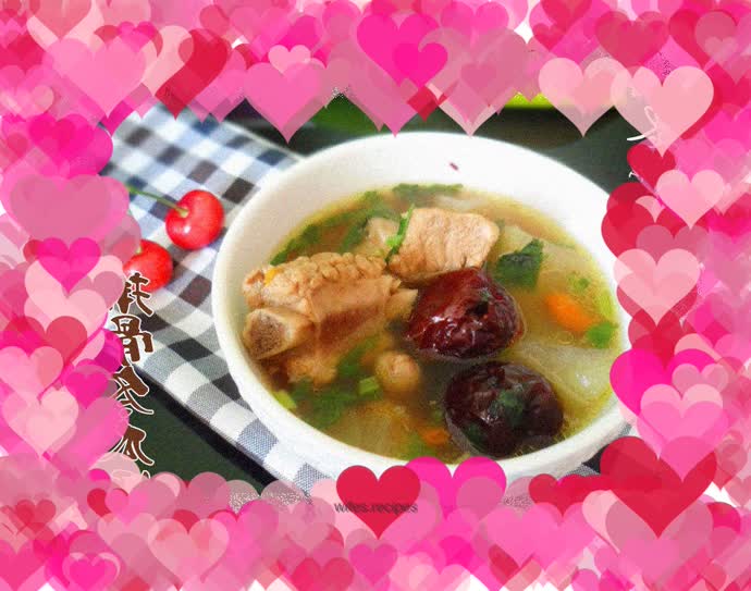 Spare ribs and winter melon soup