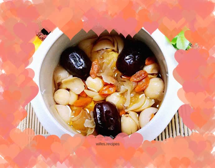 Nourishing yin and moisturizing the lungs in autumn: Tremella lily and lotus seed soup