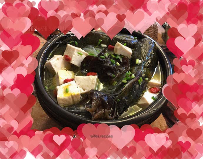 Childhood delicacy--nutritious and nourishing stewed yellow catfish, wolfberry and tofu soup