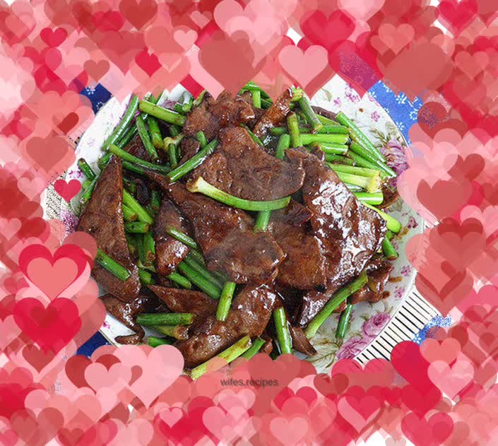 Stir-fried pork liver with garlic sprouts