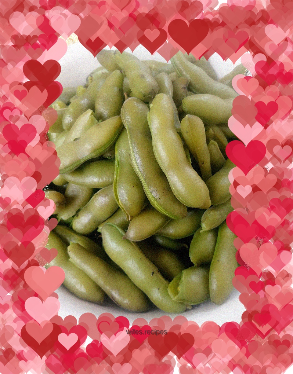 Boiled broad beans