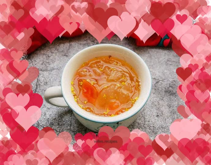 Sweet-scented osmanthus and papaya stewed with white fungus